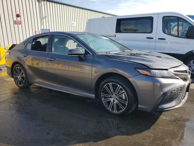 4T1G11AK6PU808045 - 2023 TOYOTA CAMRY SE NIGHT SHADE GRAY photo 4