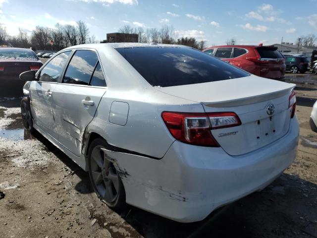 4T1BF1FK6CU632886 - 2012 TOYOTA CAMRY BASE WHITE photo 2