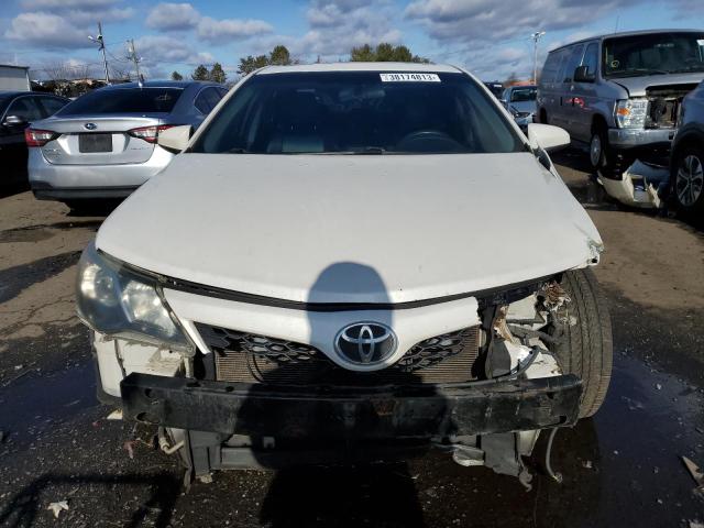 4T1BF1FK6CU632886 - 2012 TOYOTA CAMRY BASE WHITE photo 5