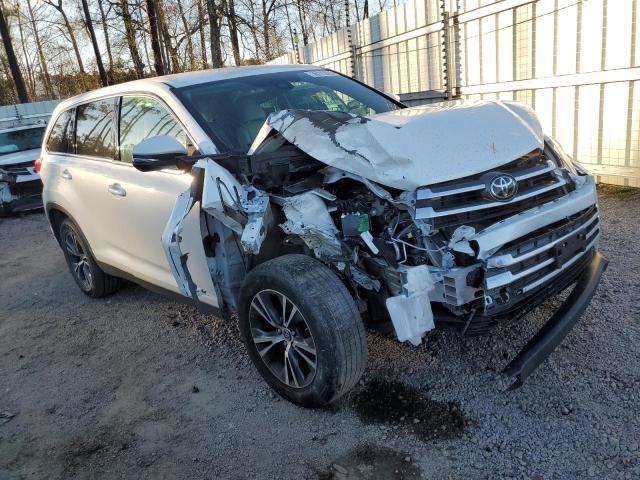 5TDZARFH4KS056335 - 2019 TOYOTA HIGHLANDER LE WHITE photo 4