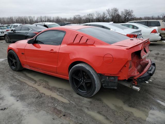 1ZVBP8CF4D5284600 - 2013 FORD MUSTANG GT RED photo 2