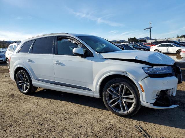 WA1VAAF7XJD017261 - 2018 AUDI Q7 PRESTIGE WHITE photo 4