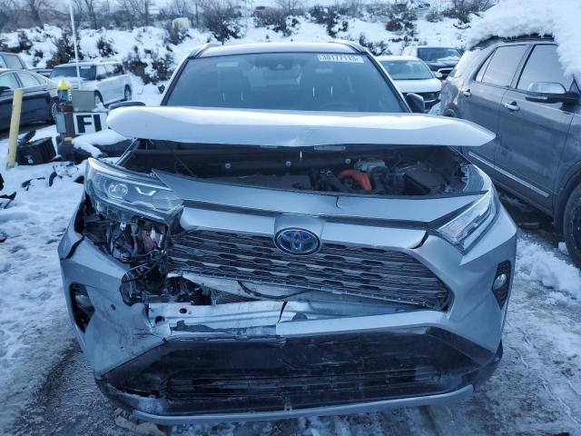 4T3E6RFV9MU047623 - 2021 TOYOTA RAV4 XSE SILVER photo 5