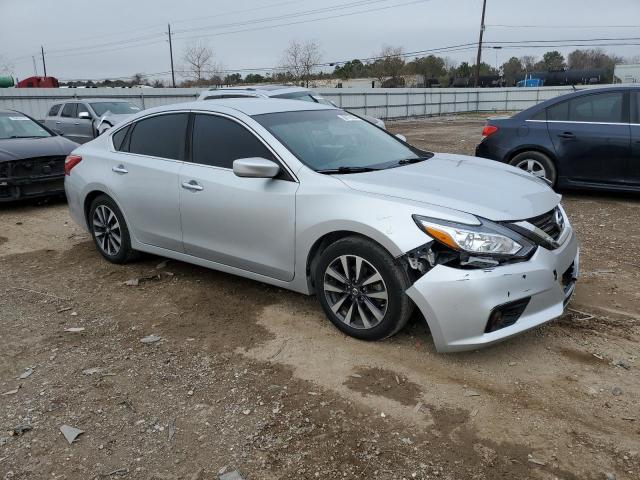 1N4AL3AP4HC232335 - 2017 NISSAN ALTIMA 2.5 SILVER photo 4