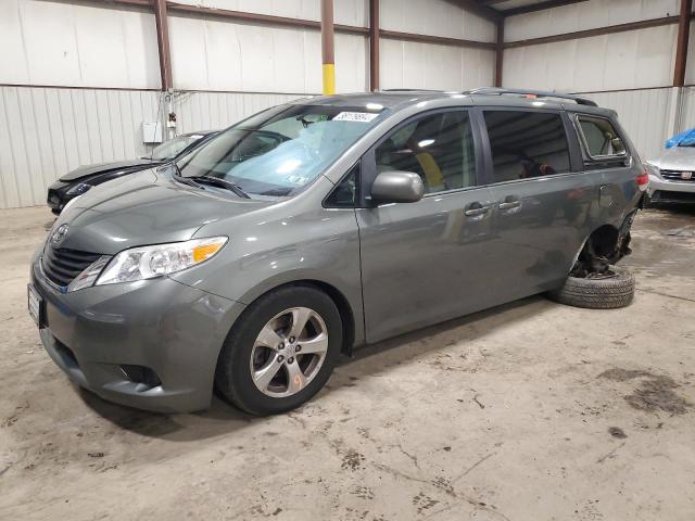 2014 TOYOTA SIENNA LE, 