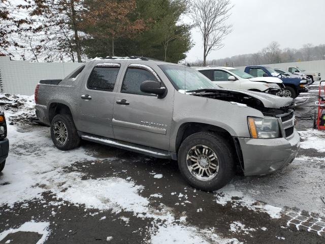 3GNFK123X7G180778 - 2007 CHEVROLET AVALANCHE K1500 GRAY photo 4