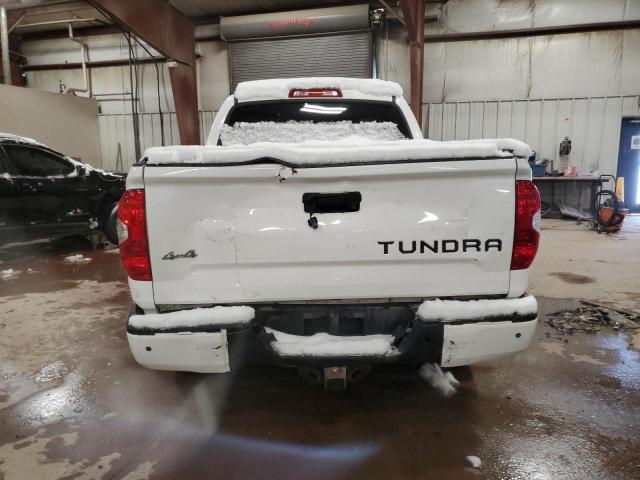 5TFAY5F1XHX590737 - 2017 TOYOTA TUNDRA CREWMAX 1794 WHITE photo 6