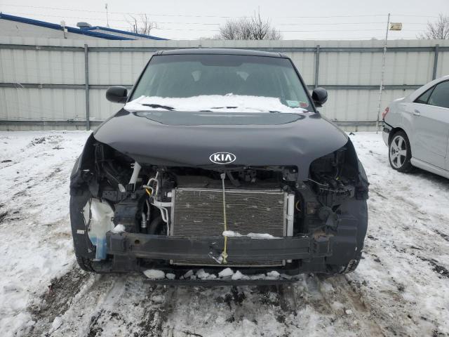 KNDJP3A57F7207531 - 2015 KIA SOUL + BLACK photo 5