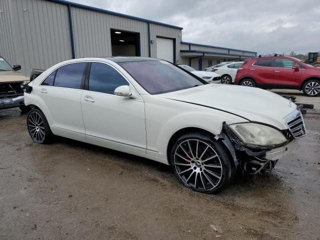 WDDNG71X87A125456 - 2007 MERCEDES-BENZ S 550 WHITE photo 4