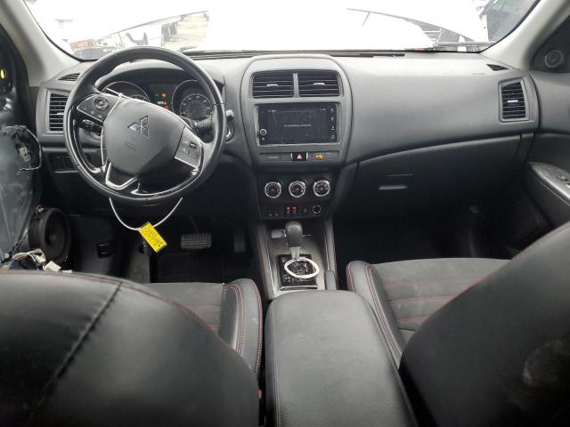 JA4AR3AW3JU001758 - 2018 MITSUBISHI OUTLANDER ES GRAY photo 8