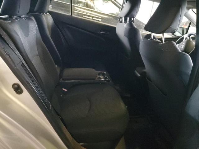 JTDKARFP5J3100982 - 2018 TOYOTA PRIUS PRIM SILVER photo 10