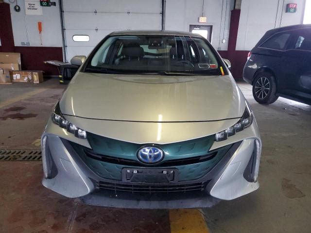 JTDKARFP5J3100982 - 2018 TOYOTA PRIUS PRIM SILVER photo 5