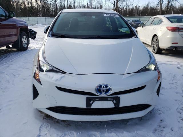 JTDKARFU7G3024096 - 2016 TOYOTA PRIUS WHITE photo 5