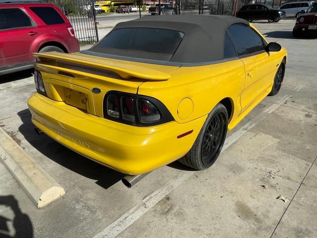 1FAFP45X1WF201968 - 1998 FORD MUSTANG GT YELLOW photo 4