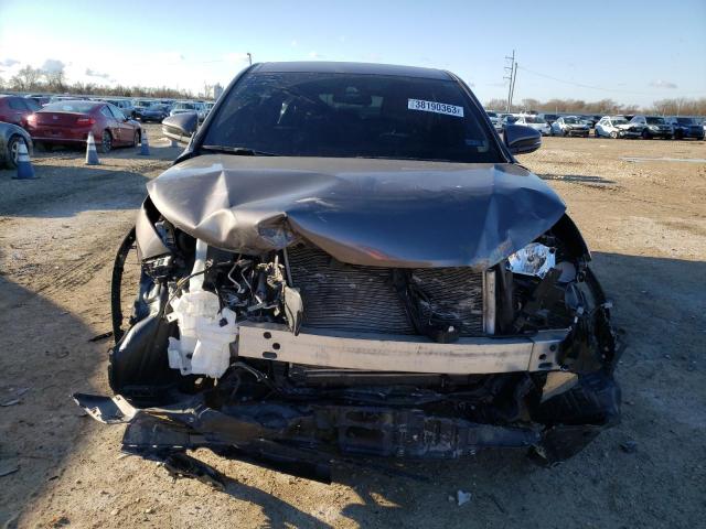 5TDZARFH5KS057672 - 2019 TOYOTA HIGHLANDER LE GRAY photo 5