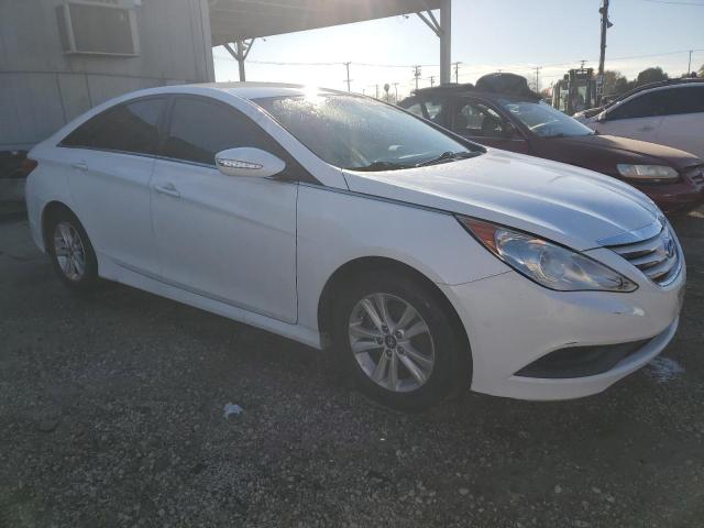 5NPEB4AC7EH867616 - 2014 HYUNDAI SONATA GLS WHITE photo 4