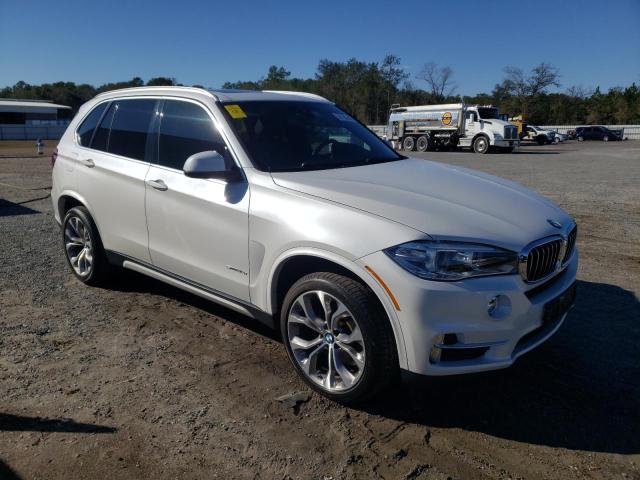 5UXKR2C5XH0U19016 - 2017 BMW X5 SDRIVE35I WHITE photo 4