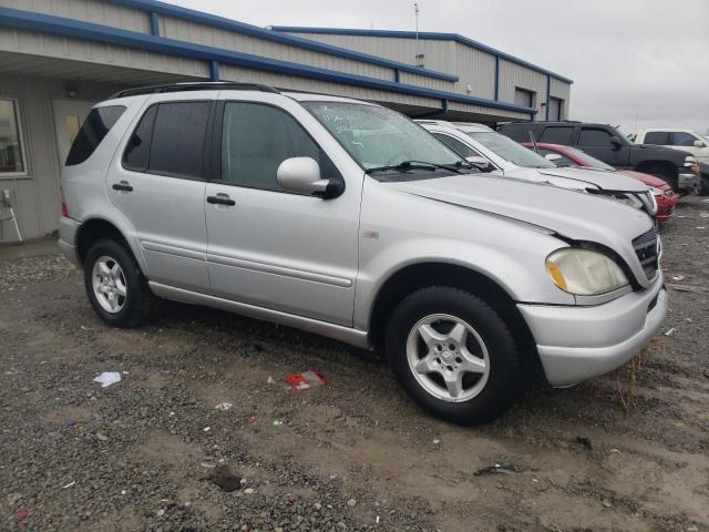 4JGAB54E61A273615 - 2001 MERCEDES-BENZ ML 320 SILVER photo 4