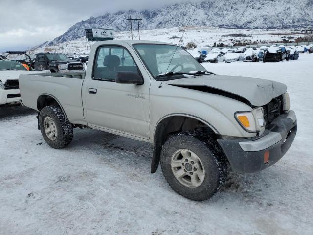 4TAPM62N8YZ672910 - 2000 TOYOTA TACOMA SILVER photo 4