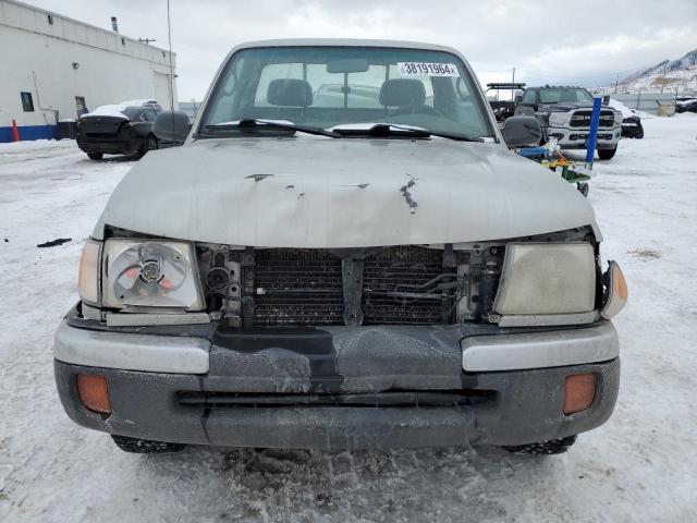 4TAPM62N8YZ672910 - 2000 TOYOTA TACOMA SILVER photo 5