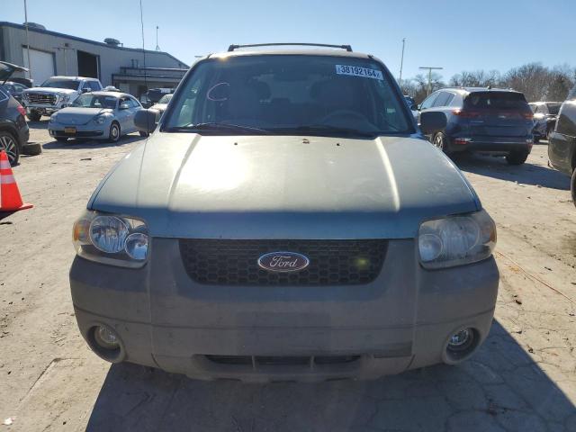 1FMCU03115KC93971 - 2005 FORD ESCAPE XLT GREEN photo 5