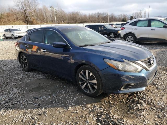 1N4AL3AP3HN307837 - 2017 NISSAN ALTIMA 2.5 BLUE photo 4