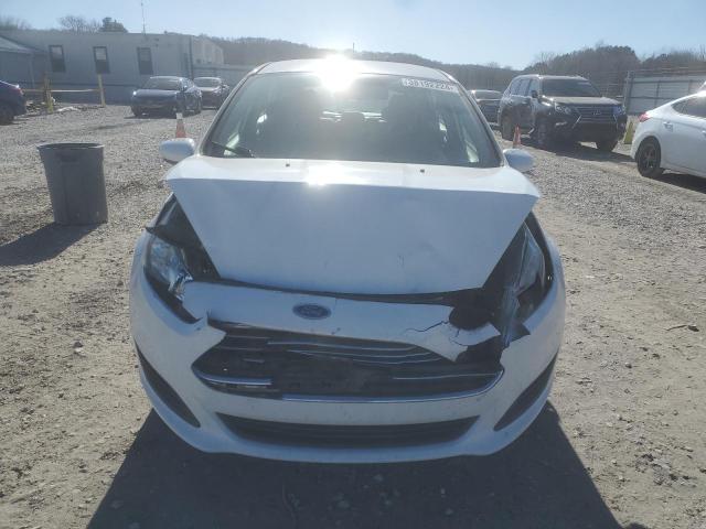 3FADP4EJ8HM115739 - 2017 FORD FIESTA SE WHITE photo 5