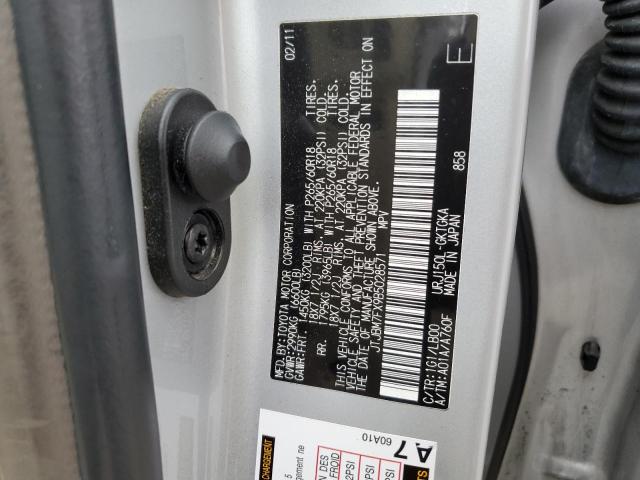 JTJBM7FX9B5028571 - 2011 LEXUS GX 460 SILVER photo 13