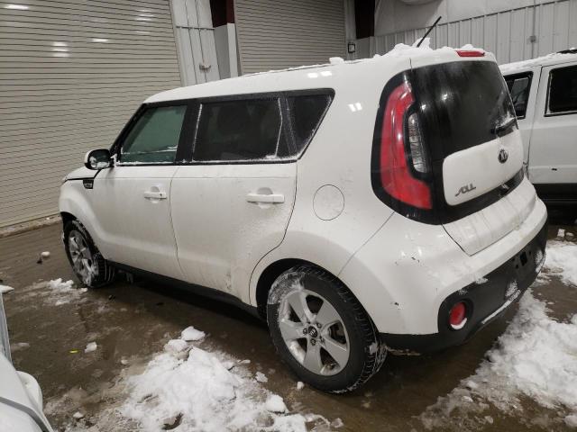 KNDJN2A21K7919095 - 2019 KIA SOUL WHITE photo 2