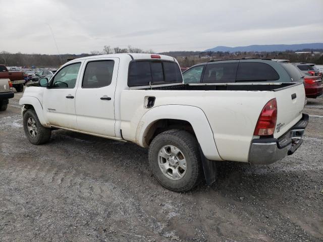 5TEMU52N98Z575253 - 2008 TOYOTA TACOMA DOUBLE CAB LONG BED WHITE photo 2