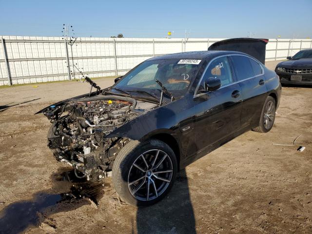 3MW5P7J06N8C27650 - 2022 BMW 330E BLACK photo 1