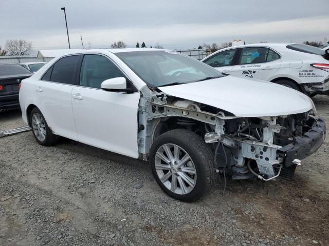 4T1BK1FK0CU513744 - 2012 TOYOTA CAMRY SE WHITE photo 4