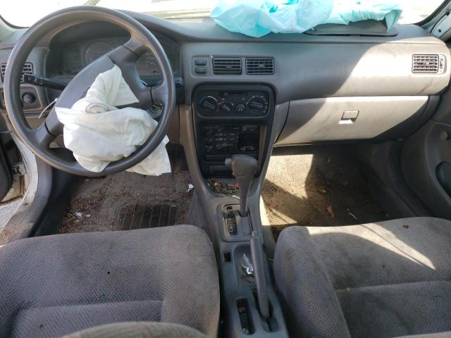 1Y1SK5287XZ421959 - 1999 CHEVROLET GEO PRIZM BASE WHITE photo 8