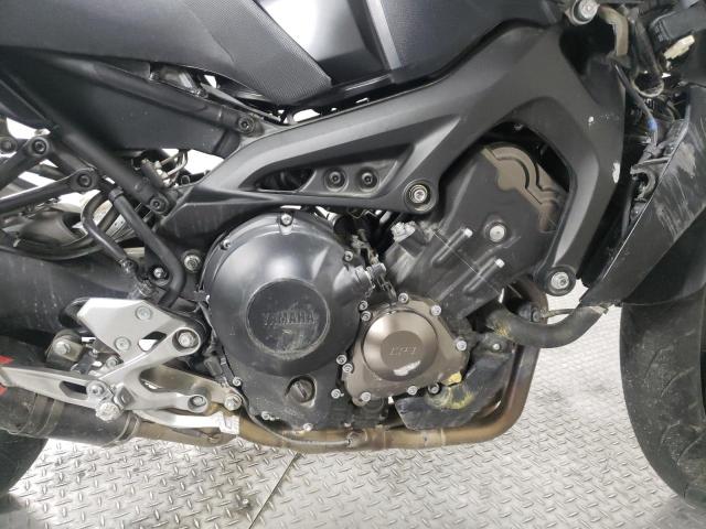 JYARN53E5LA008103 - 2020 YAMAHA MT09 BLACK photo 5