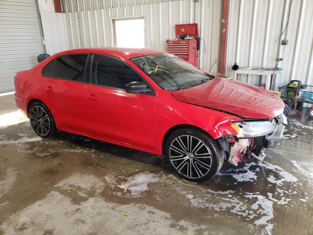 3VW2K7AJXEM229015 - 2014 VOLKSWAGEN JETTA BASE RED photo 4