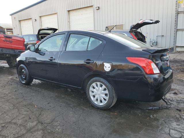 3N1CN7AP1HL848702 - 2017 NISSAN VERSA S BLACK photo 2