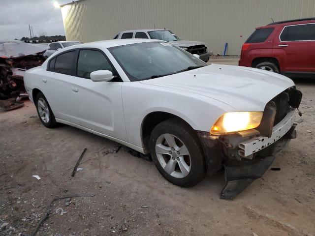 2C3CDXBG7EH299997 - 2014 DODGE CHARGER SE WHITE photo 4