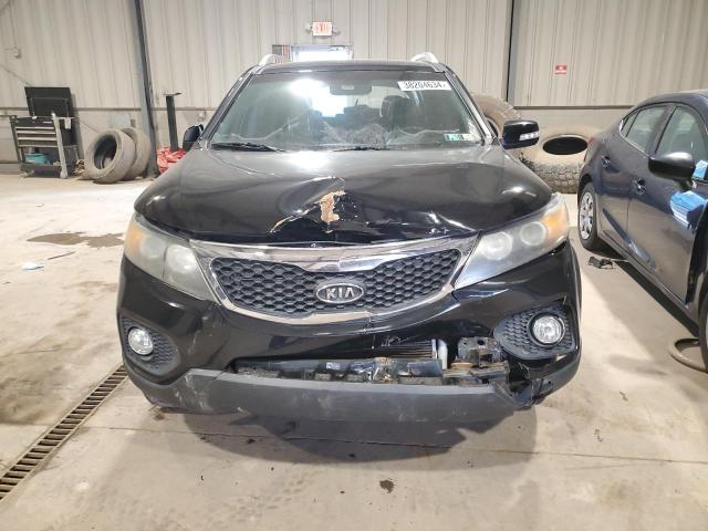 5XYKUDA27CG235546 - 2012 KIA SORENTO EX BLACK photo 5