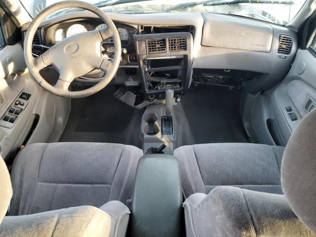 5TEGN92N22Z072625 - 2002 TOYOTA TACOMA DOUBLE CAB PRERUNNER SILVER photo 8