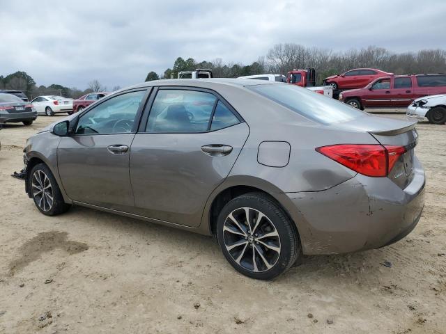 5YFBURHE6JP833276 - 2018 TOYOTA COROLLA L GRAY photo 2