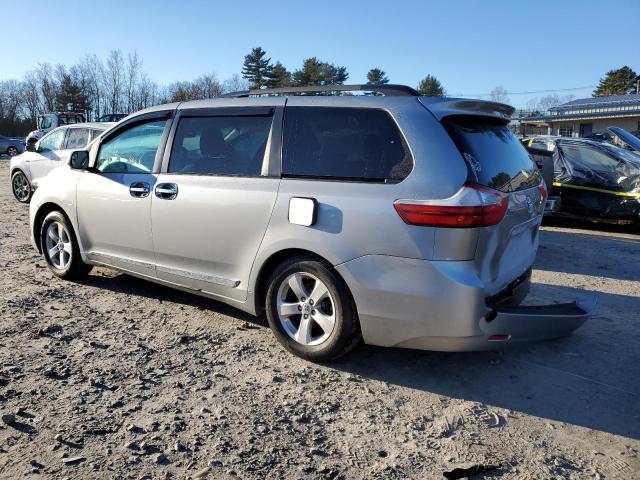 5TDKK3DC3FS574753 - 2015 TOYOTA SIENNA LE SILVER photo 2