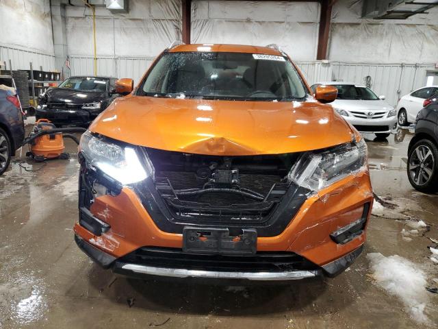 JN8AT2MV2HW276268 - 2017 NISSAN ROGUE S ORANGE photo 5