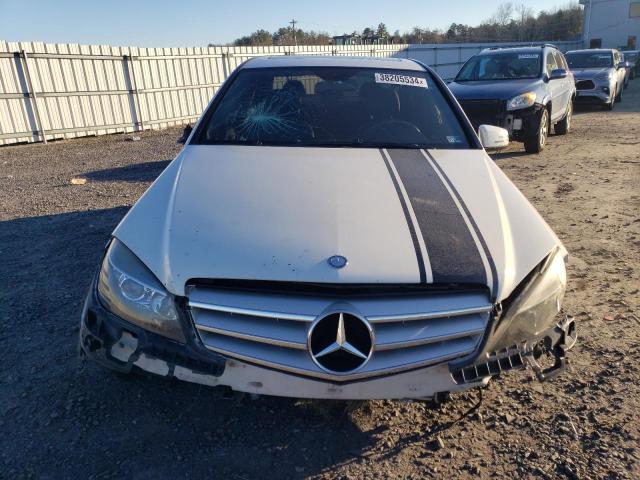 WDDGF5EB6BA452476 - 2011 MERCEDES-BENZ C 300 WHITE photo 5