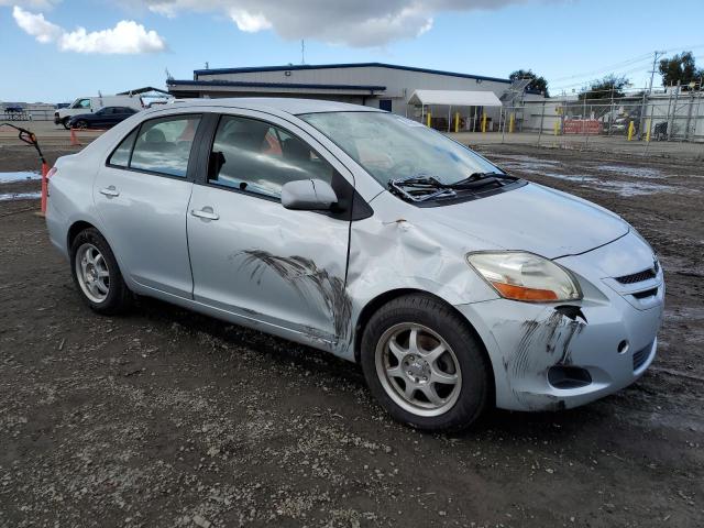 JTDBT923481262878 - 2008 TOYOTA YARIS SILVER photo 4