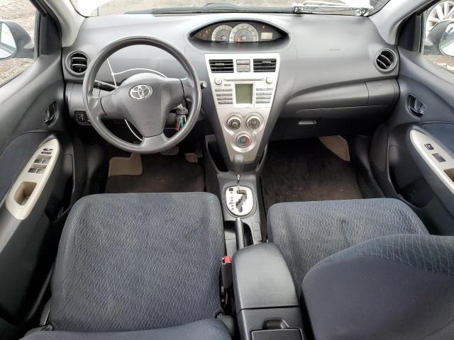 JTDBT923481262878 - 2008 TOYOTA YARIS SILVER photo 8