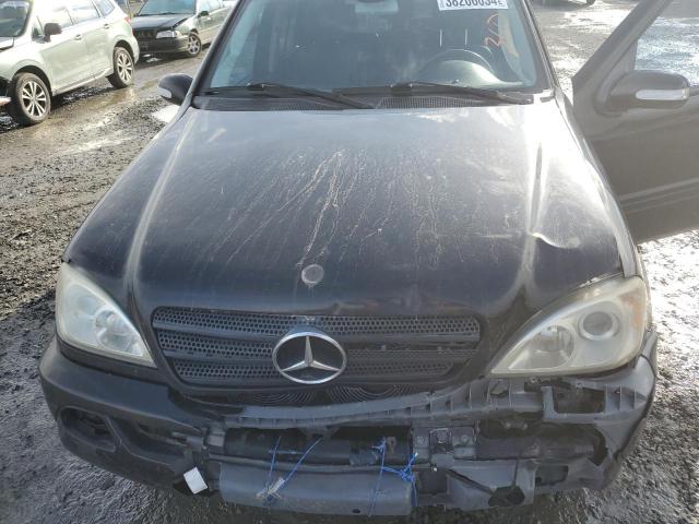 4JGAB57E44A485459 - 2004 MERCEDES-BENZ ML 350 BLACK photo 11