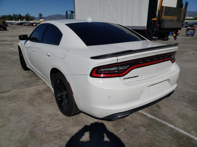 2C3CDXHG7JH197374 - 2018 DODGE CHARGER SXT PLUS WHITE photo 2