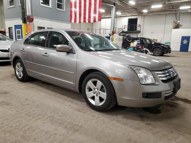 3FAHP07Z79R117516 - 2009 FORD FUSION SE SILVER photo 4