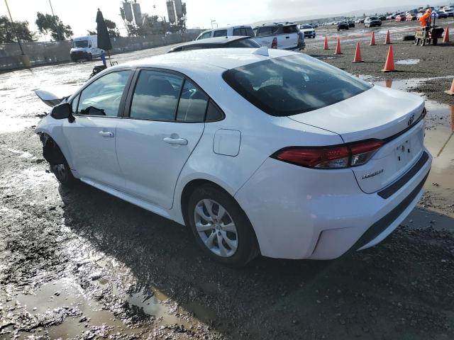 5YFEPMAE8MP173523 - 2021 TOYOTA COROLLA LE WHITE photo 2