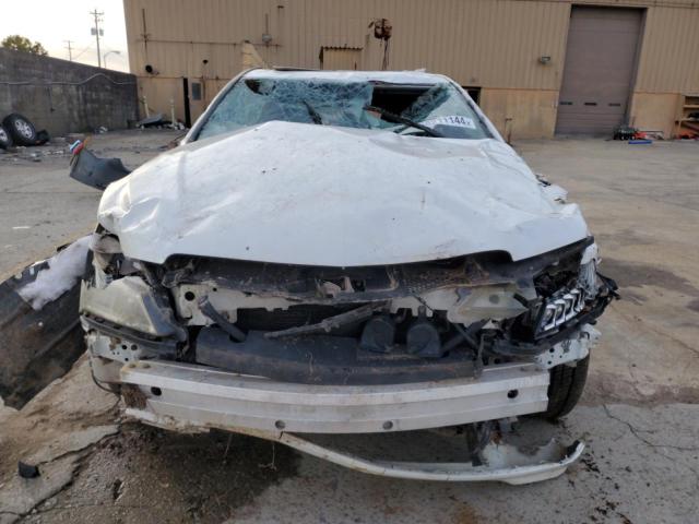 19UUB1F38HA008051 - 2017 ACURA TLX WHITE photo 5